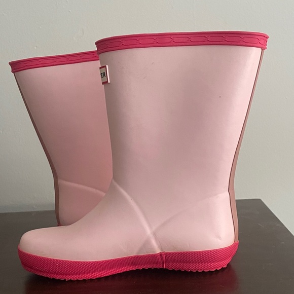 Hunter Blush Pink Waterproof Boots (size 13) - Picture 3 of 8